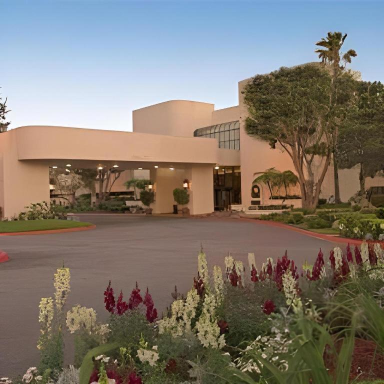 Ontario Gateway Hotel Exterior photo
